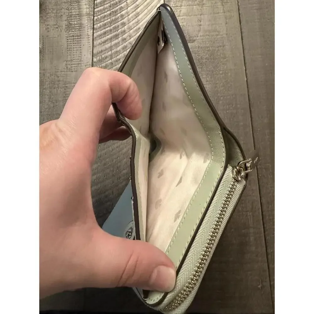 Kate Spade mint green wallet - Picture 5 of 13